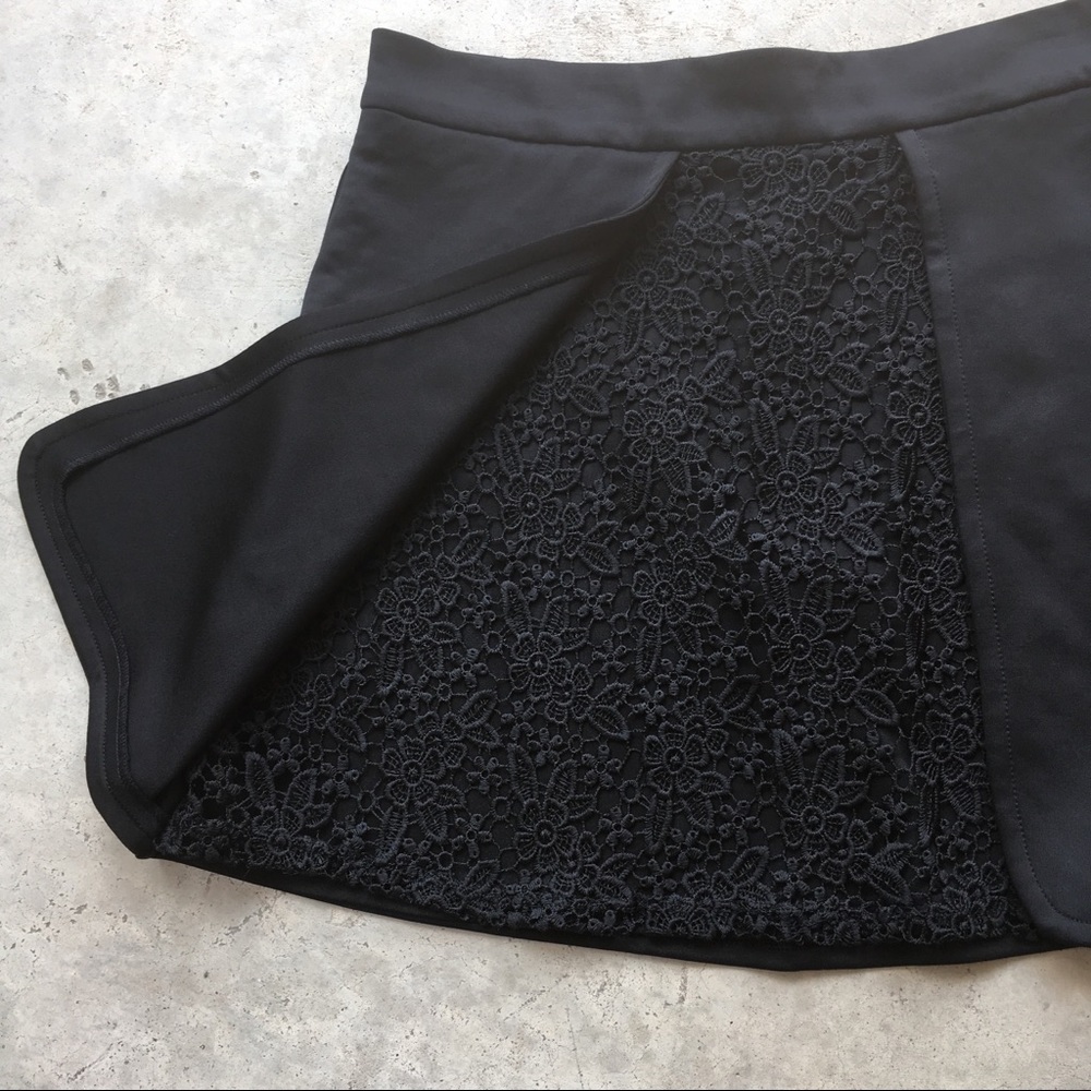 Marilyn Monroe Lace overlay skirt szL